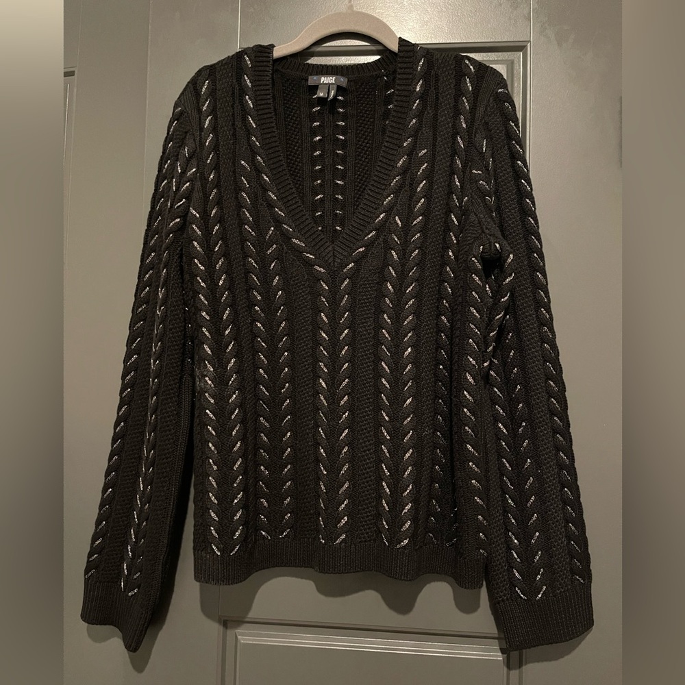 PAIGE Dorthea V Neck Sweater in Black With Gunmetal Metallic Size Medium NWOT